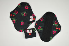 Load image into Gallery viewer, Black Zorb Sanitary pads
