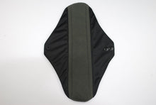 Load image into Gallery viewer, Black sanitary Pads naturally lady
