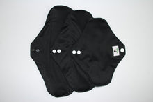 Load image into Gallery viewer, Naturally Lady Black sanitary Pads
