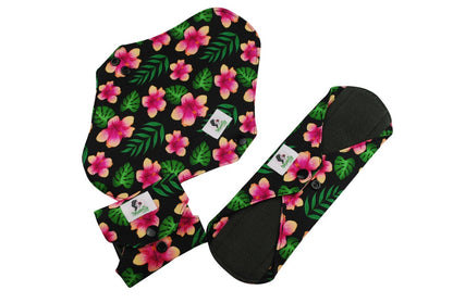 Reusable Sanitary Pads - 8 pcs Set ( 4 Size M and 3 Size L for heavy flow or night time + Wet Bag)